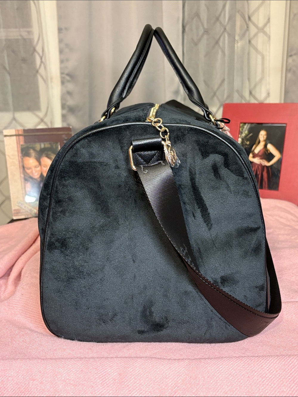 NWT Juicy Couture Black Velvet Weekender Boston Bag Adjustable Strap 19x10 - Picture 9 of 16
